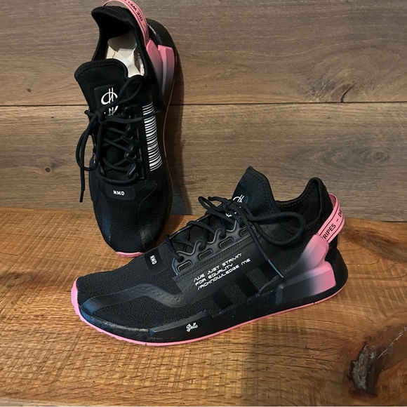 damian lillard nmd r1